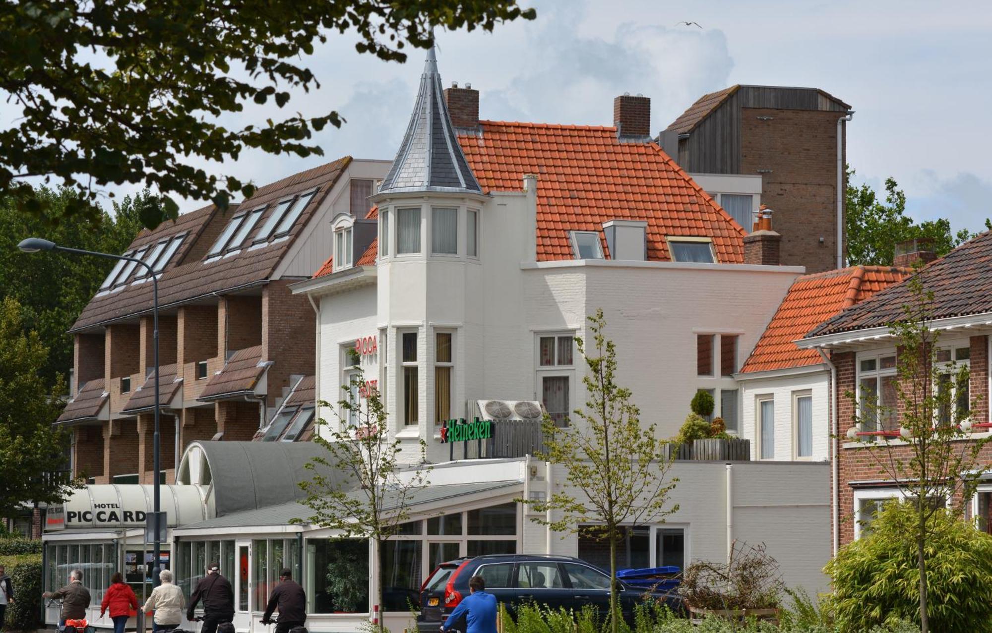 4 Centrale Hotels bij Reptielenzoo Iguana voor Vlot Verblijf