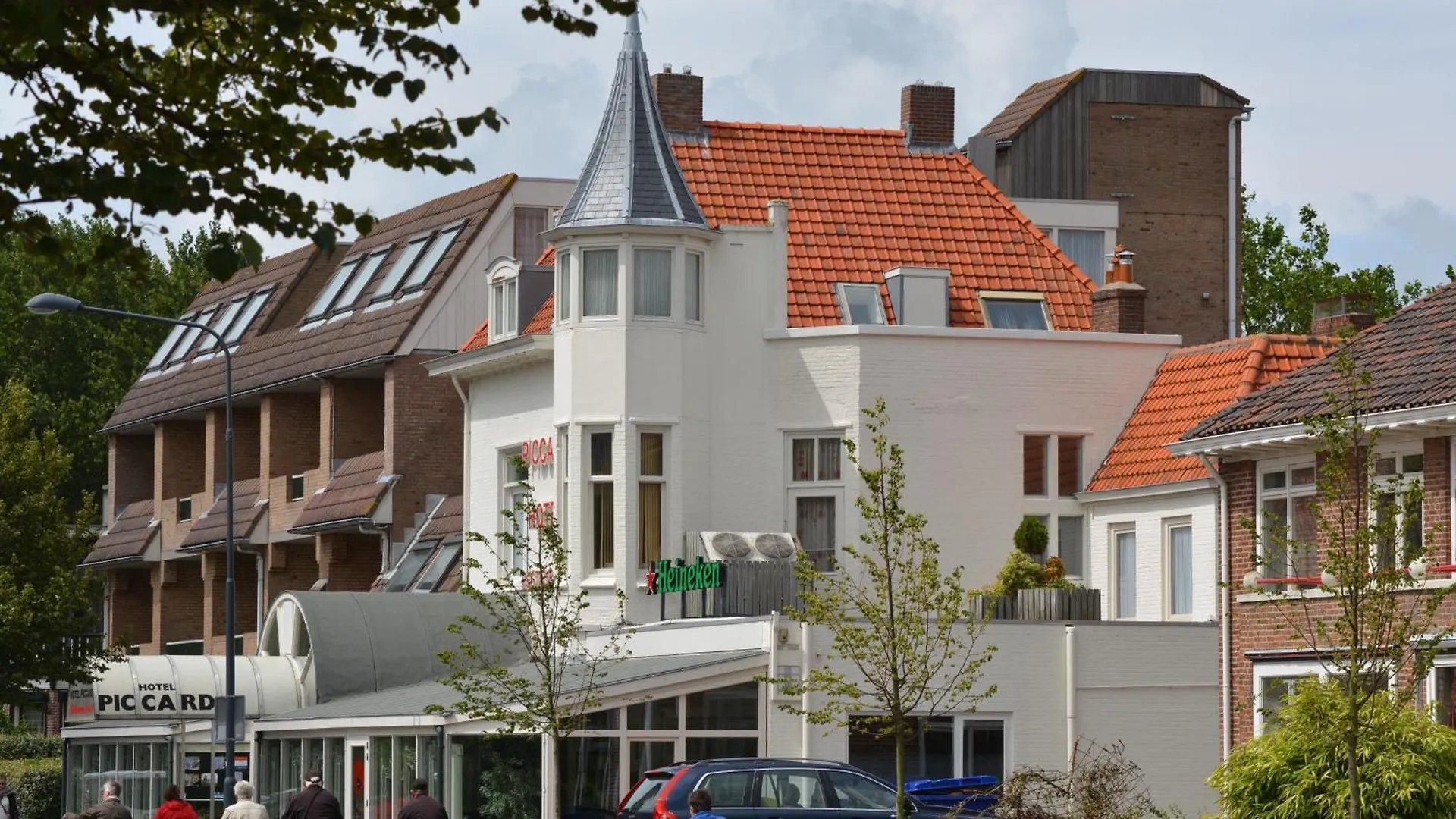 4 Centrale Hotels bij Reptielenzoo Iguana voor Vlot Verblijf