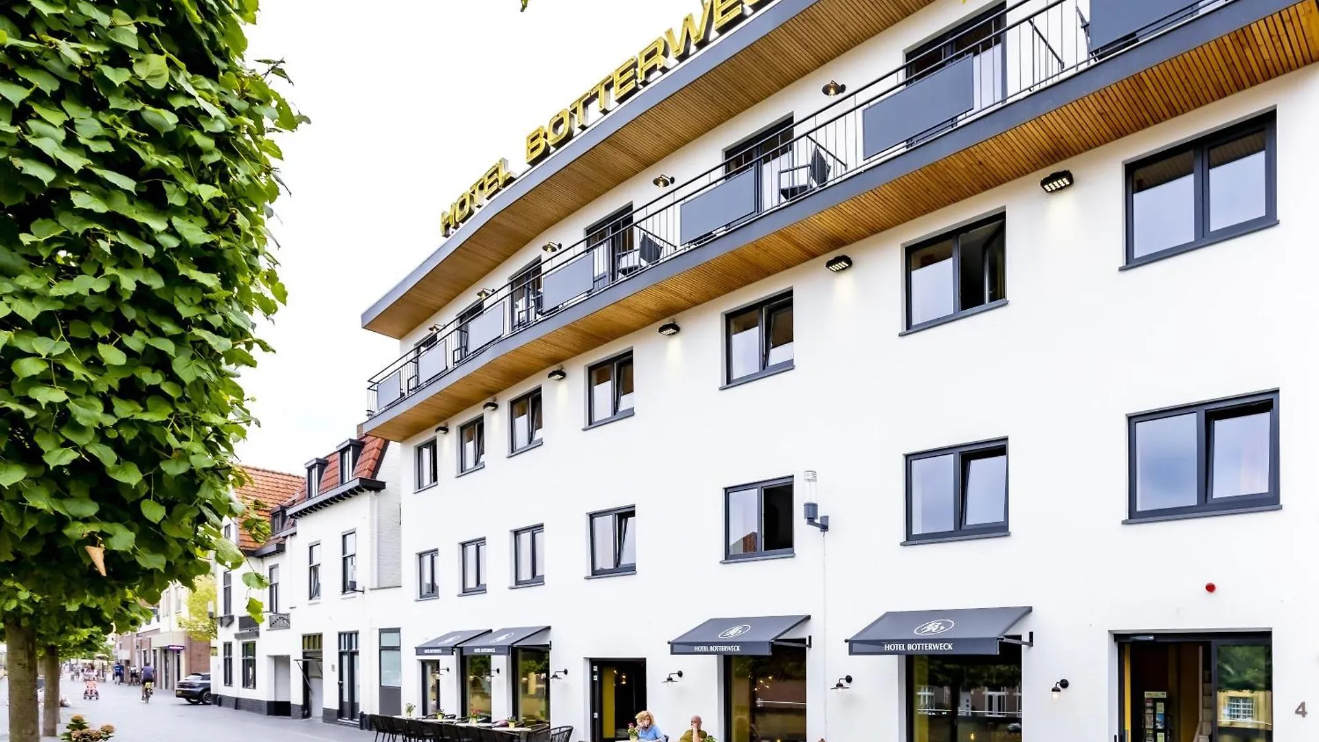 Waar te Verblijven bij De Dellen: 15 Airport Hotels in Maastricht