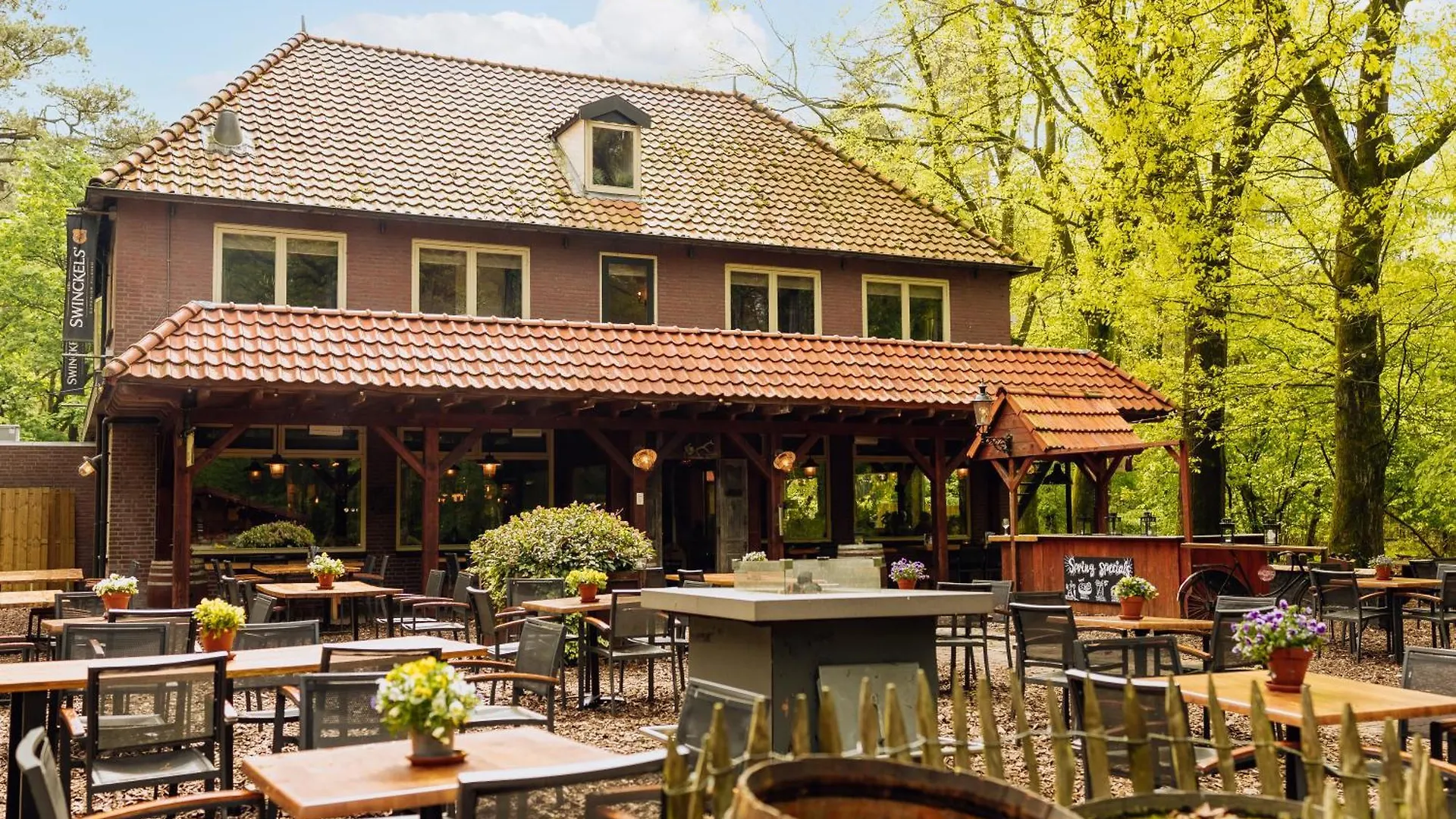 Waar te Overnachten bij Sportcafe De Roomley: 3 Familiehotels