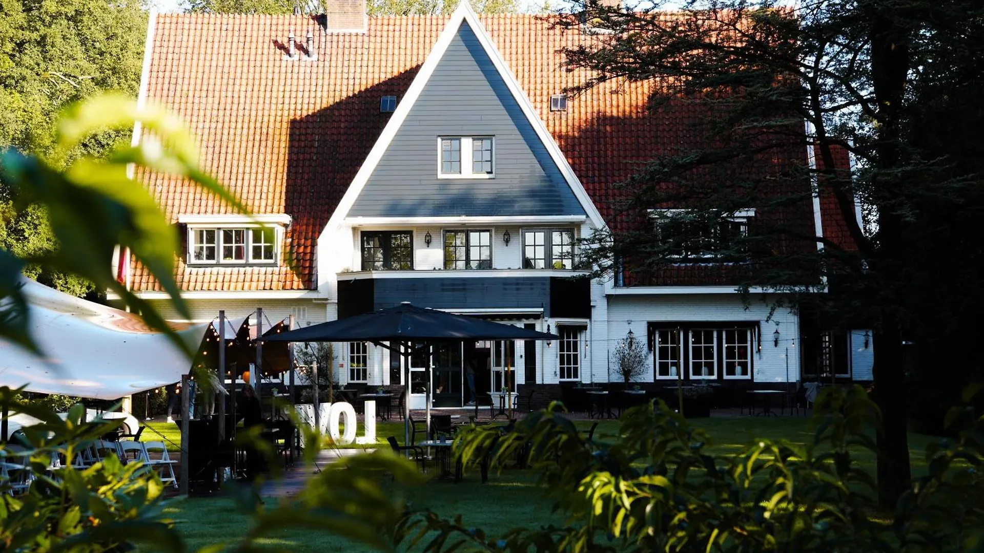 Overnachten bij Sauna Swoll: 4 Budgethotels Vergeleken