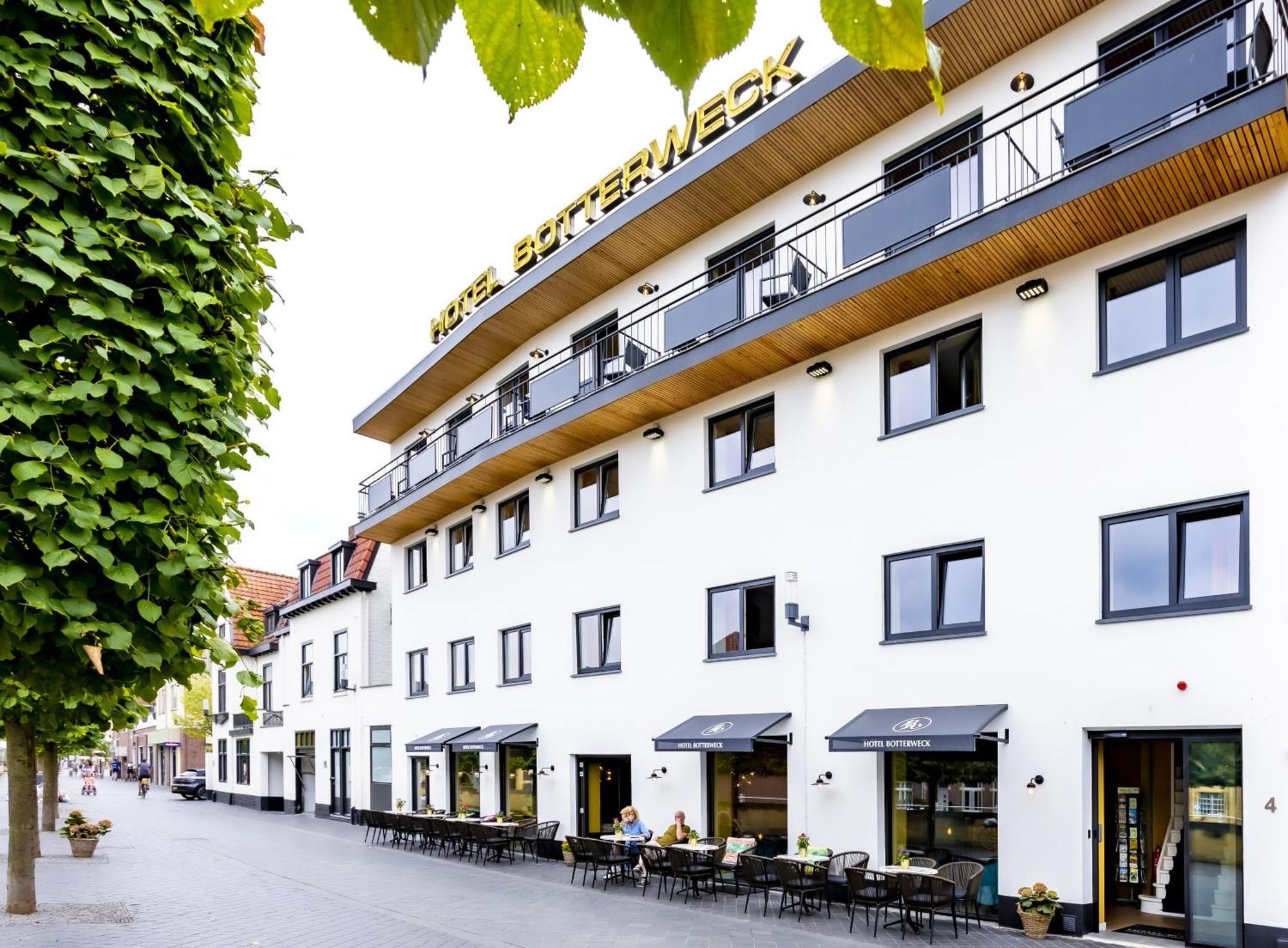Waar te Verblijven bij De Dellen: 15 Airport Hotels in Maastricht